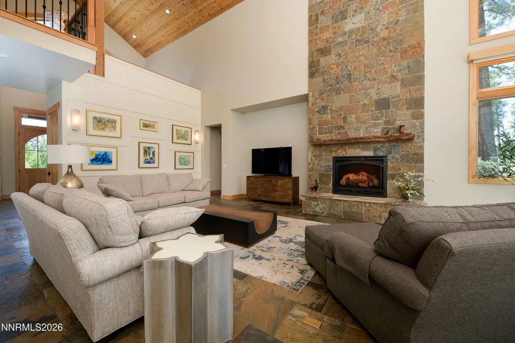 256 Forest Hill Gardnerville NV 89460