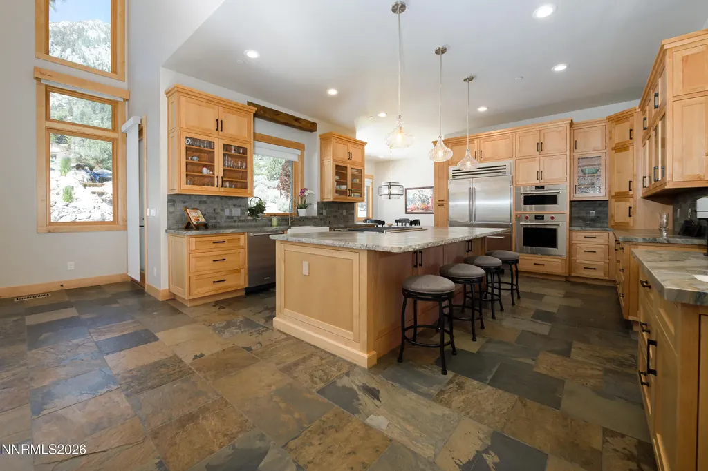 256 Forest Hill Gardnerville NV 89460