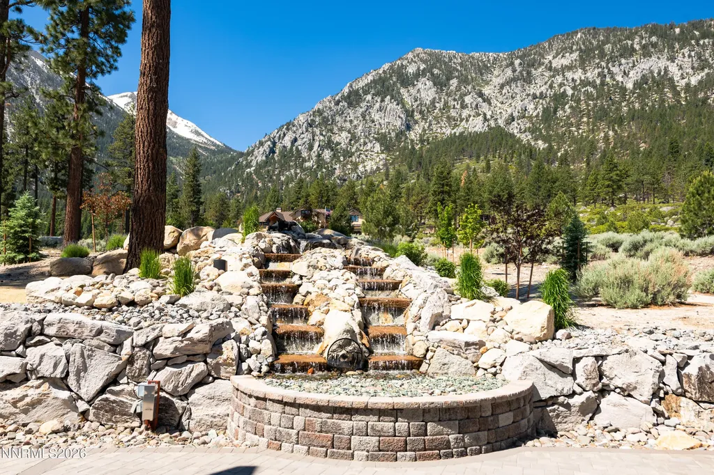 256 Forest Hill Gardnerville NV 89460