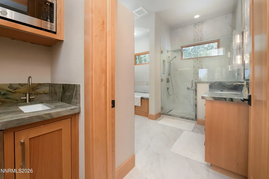 256 Forest Hill Gardnerville NV 89460