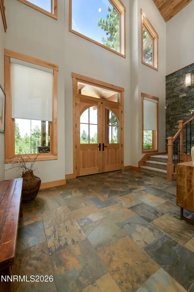 256 Forest Hill Gardnerville NV 89460