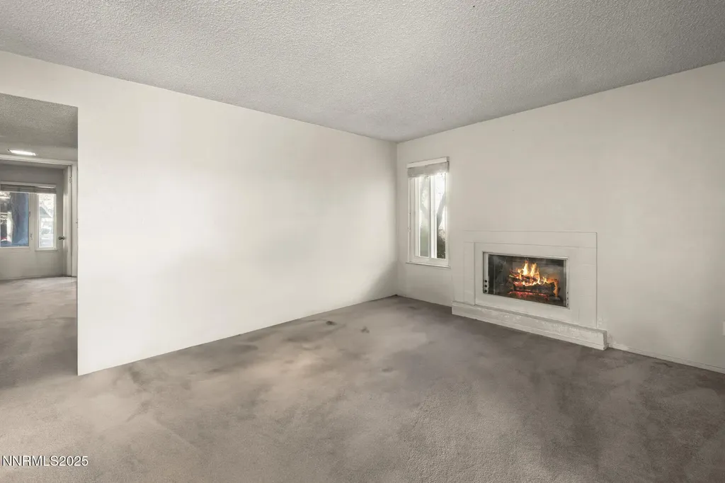 2371 Roundhouse Sparks NV 89431