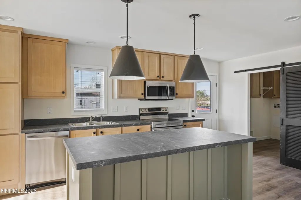 2470 Fort Churchill Silver Springs NV 89429