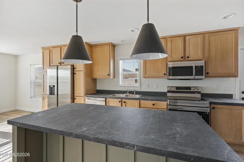2470 Fort Churchill Silver Springs NV 89429
