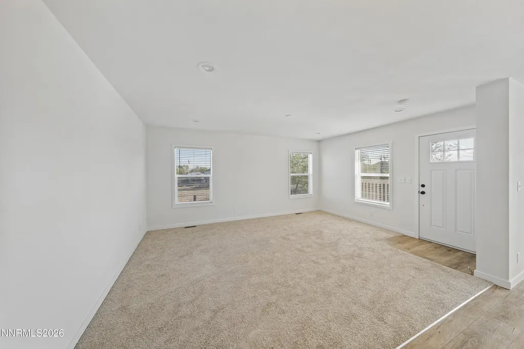 2470 Fort Churchill Silver Springs NV 89429