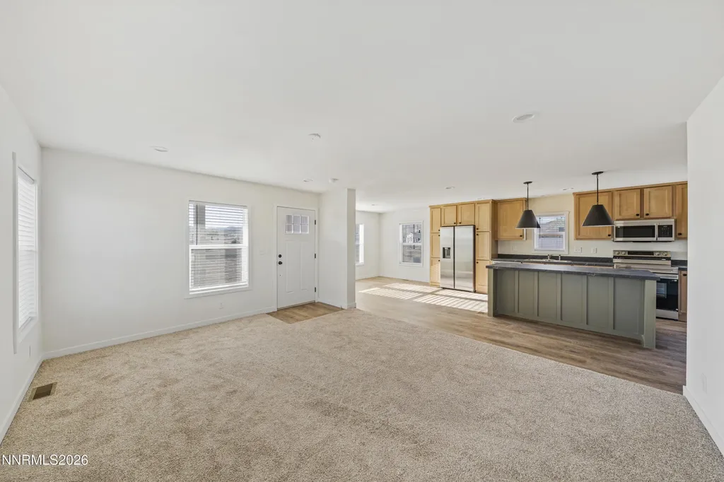 2470 Fort Churchill Silver Springs NV 89429