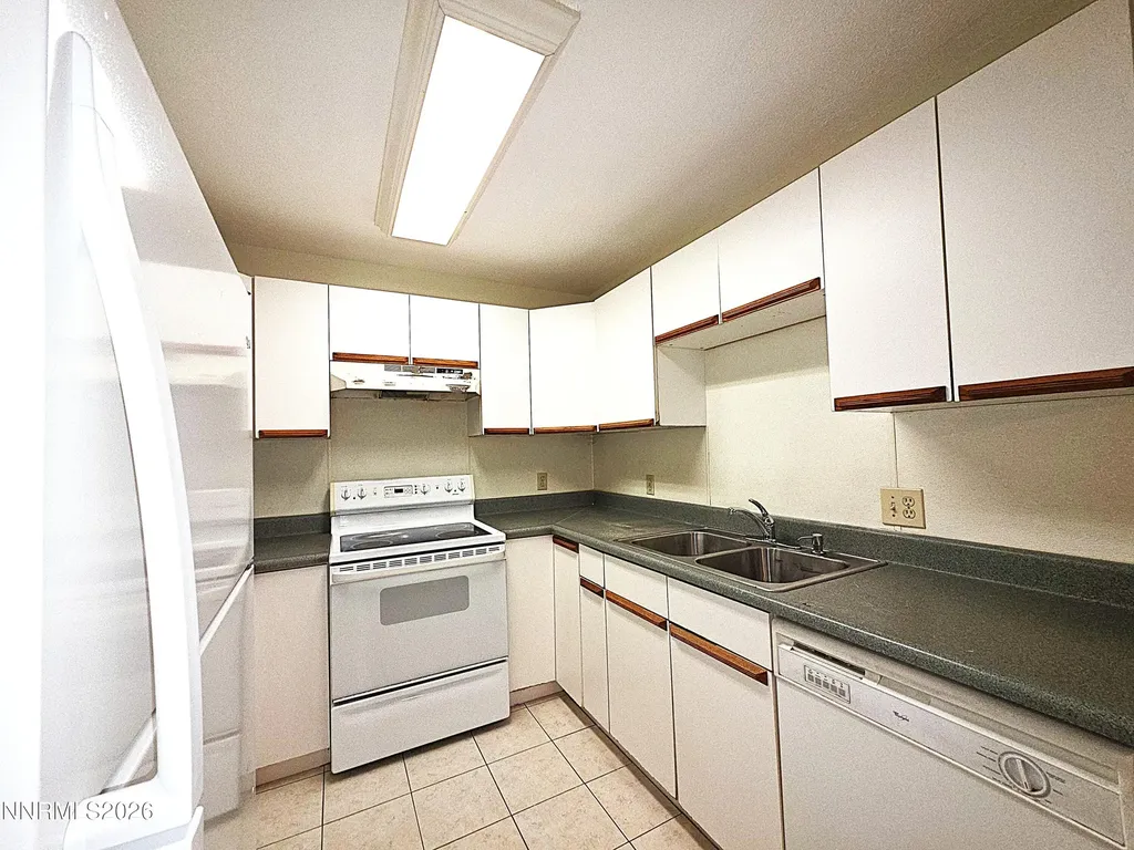 2345 Tripp Reno NV 89512