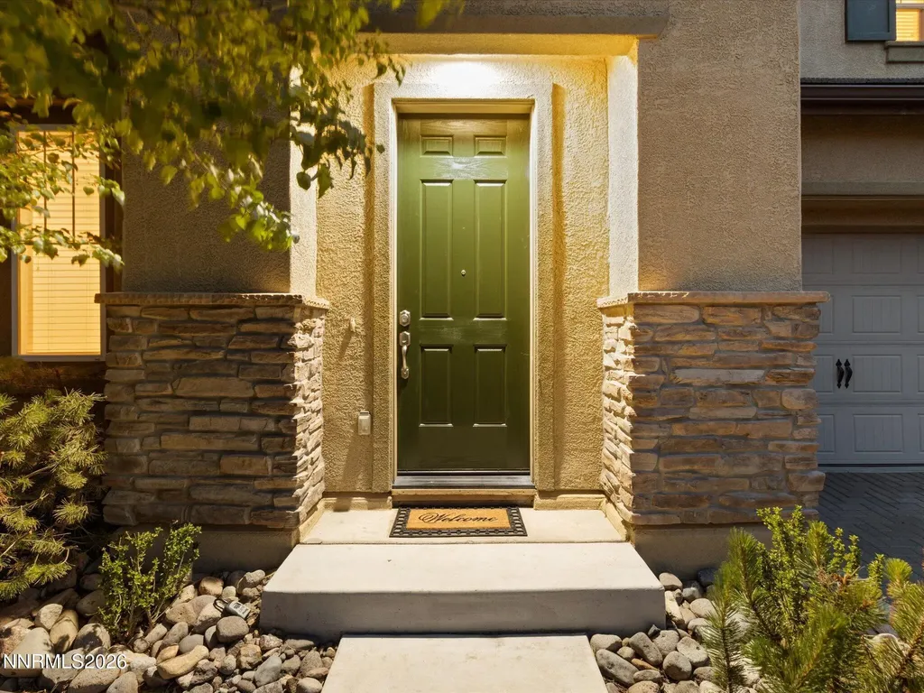 9335 Lost Valley Reno NV 89521