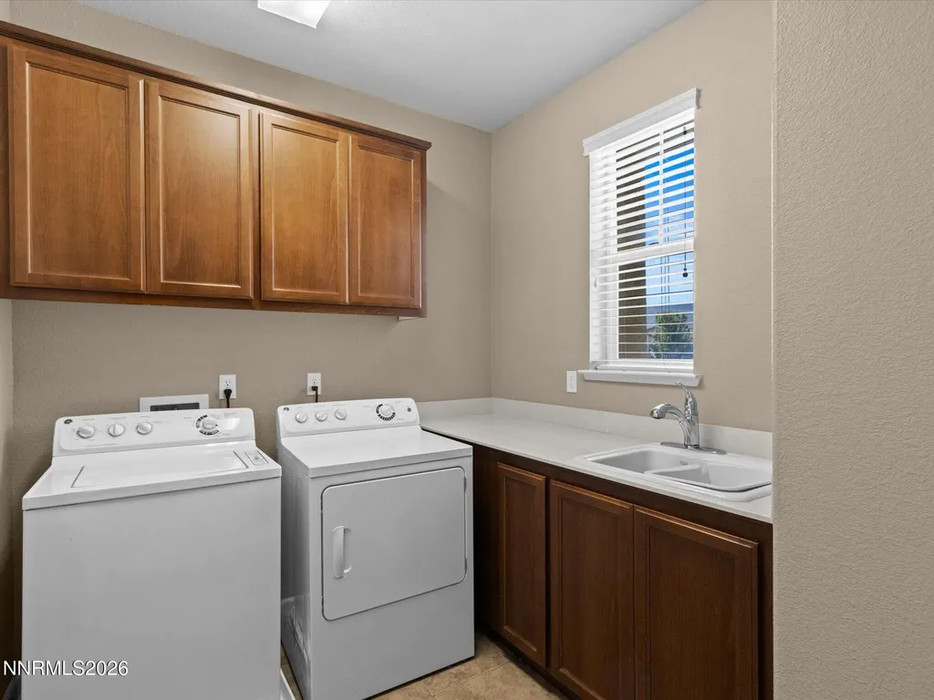 9335 Lost Valley Reno NV 89521