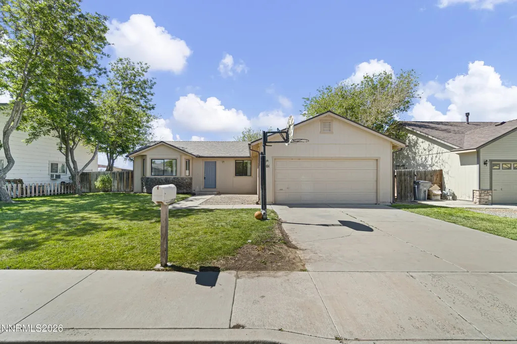 401 Kathy Yerington NV 89447