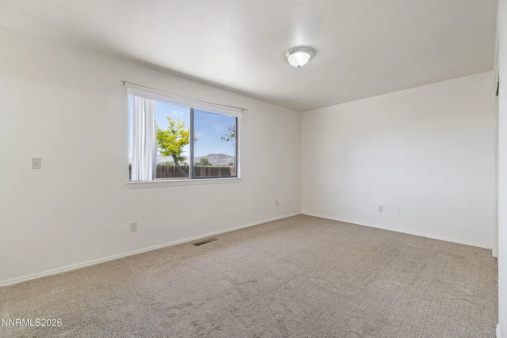 401 Kathy Yerington NV 89447