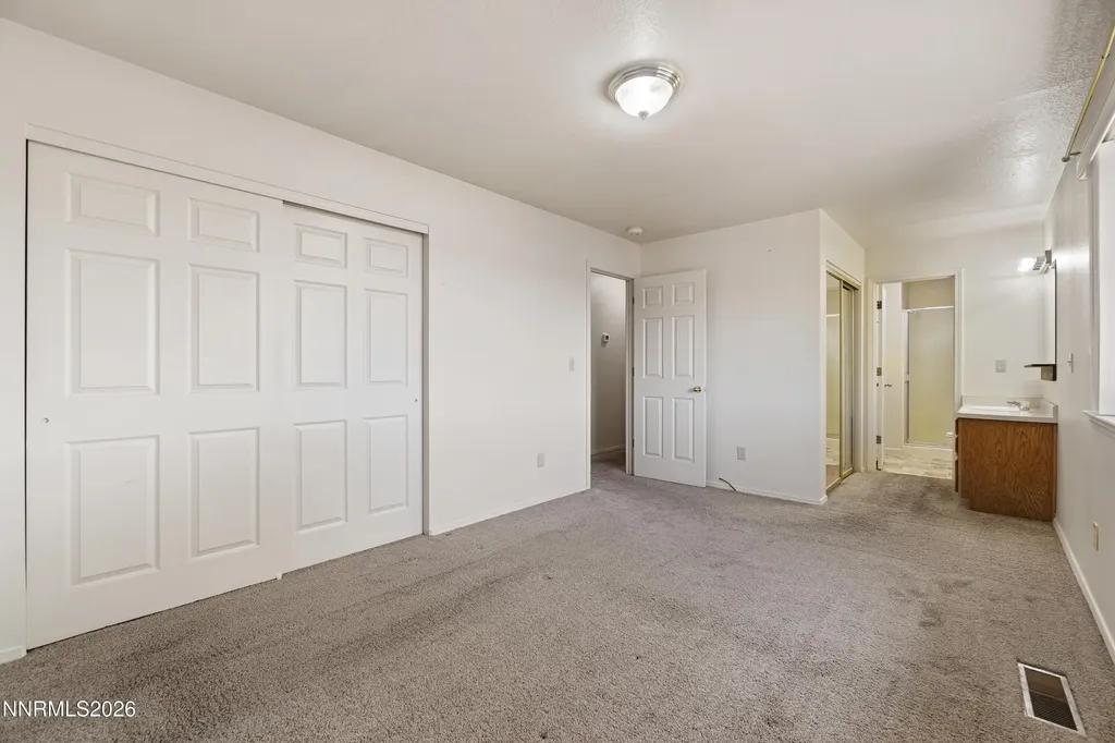401 Kathy Yerington NV 89447