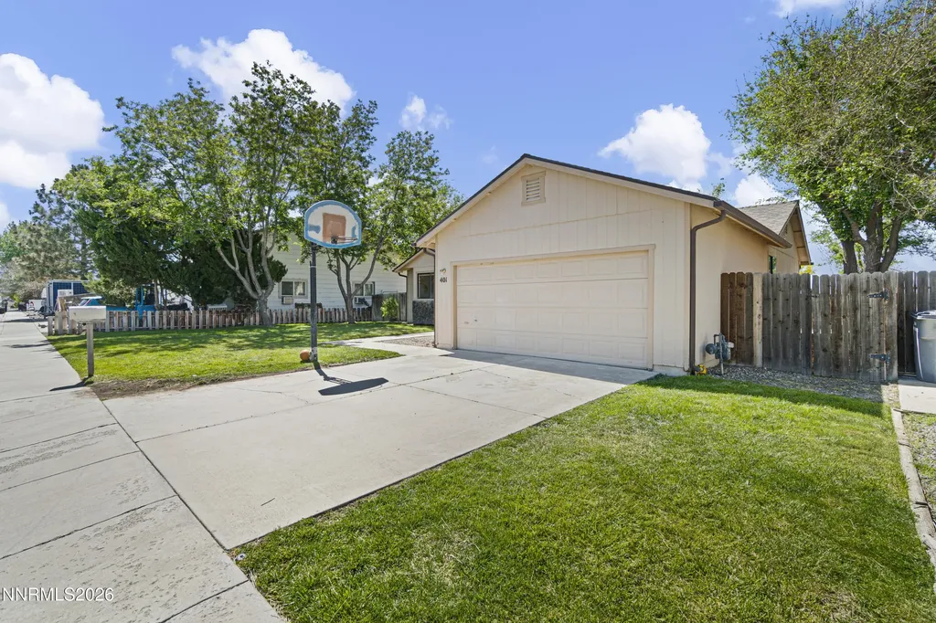 401 Kathy Yerington NV 89447