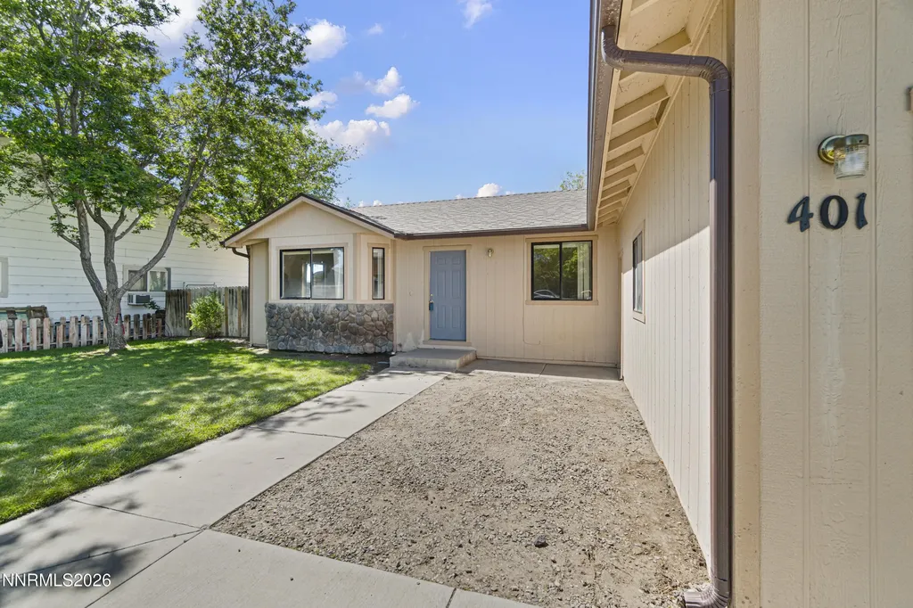 401 Kathy Yerington NV 89447