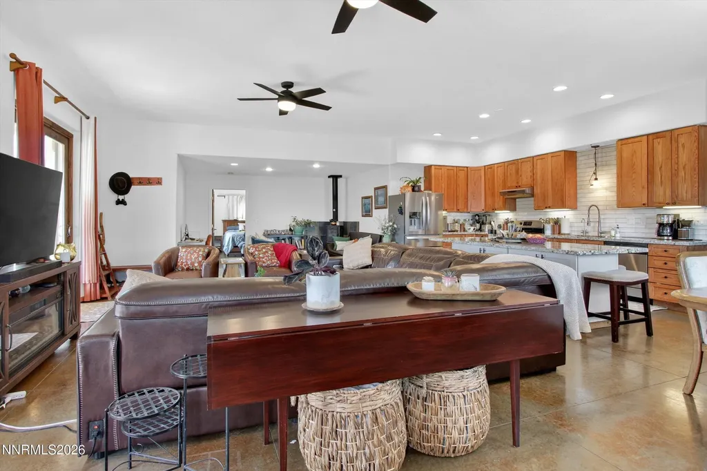 200 Curnow Canyon Reno NV 89510