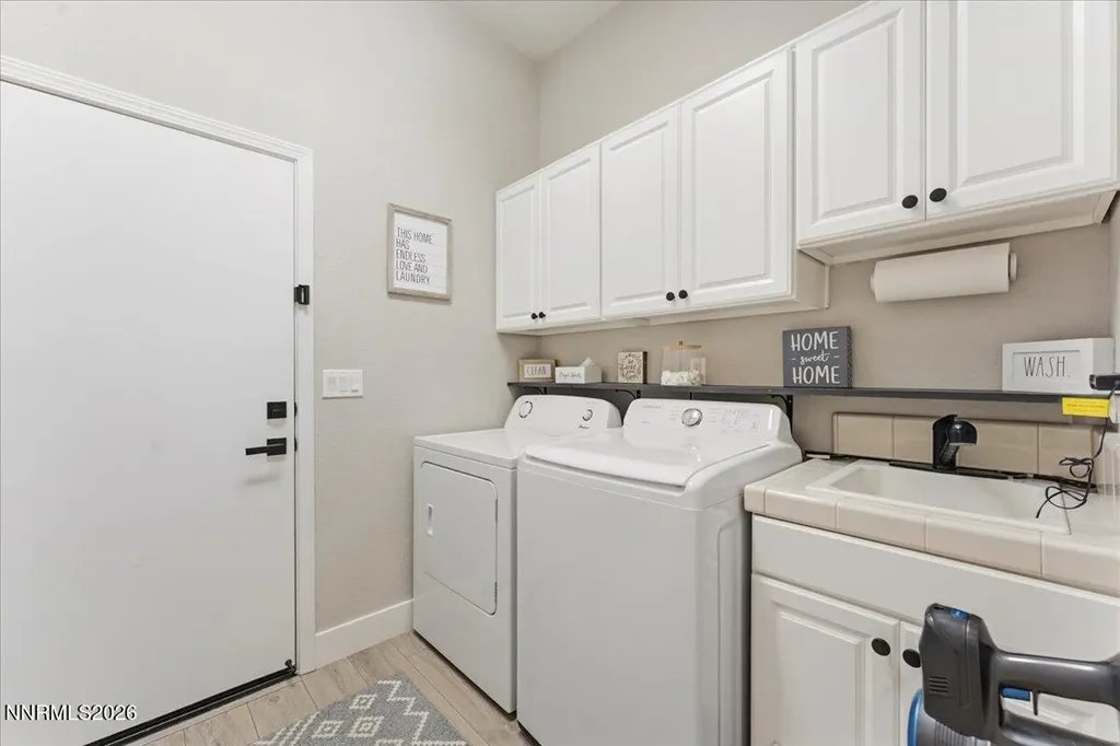 1606 Silverthread Reno NV 89521