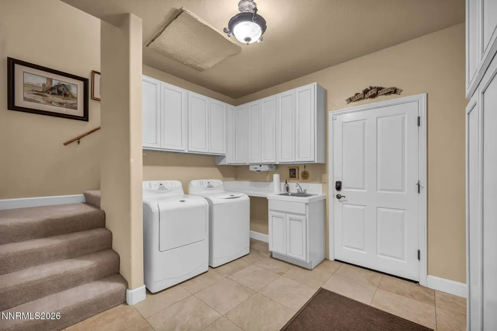 202 Taylor Creek Gardnerville NV 89460