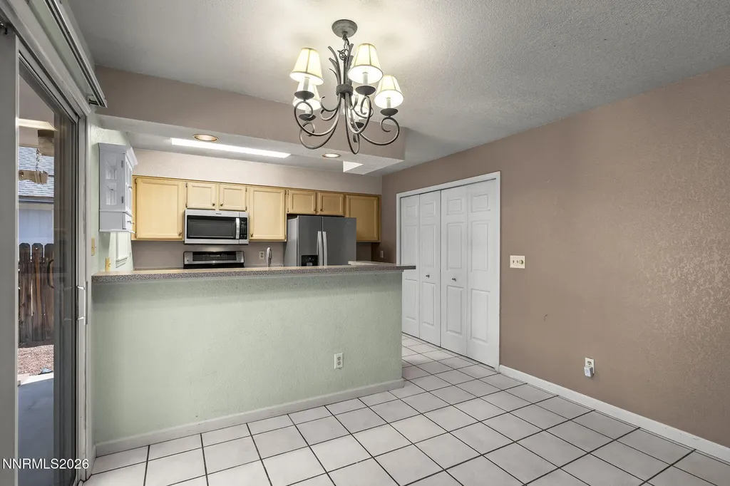 3387 Bonnyview Carson City NV 89701