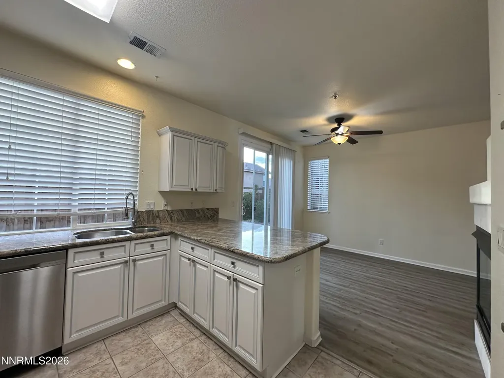 6227 Ingleston Sparks NV 89436