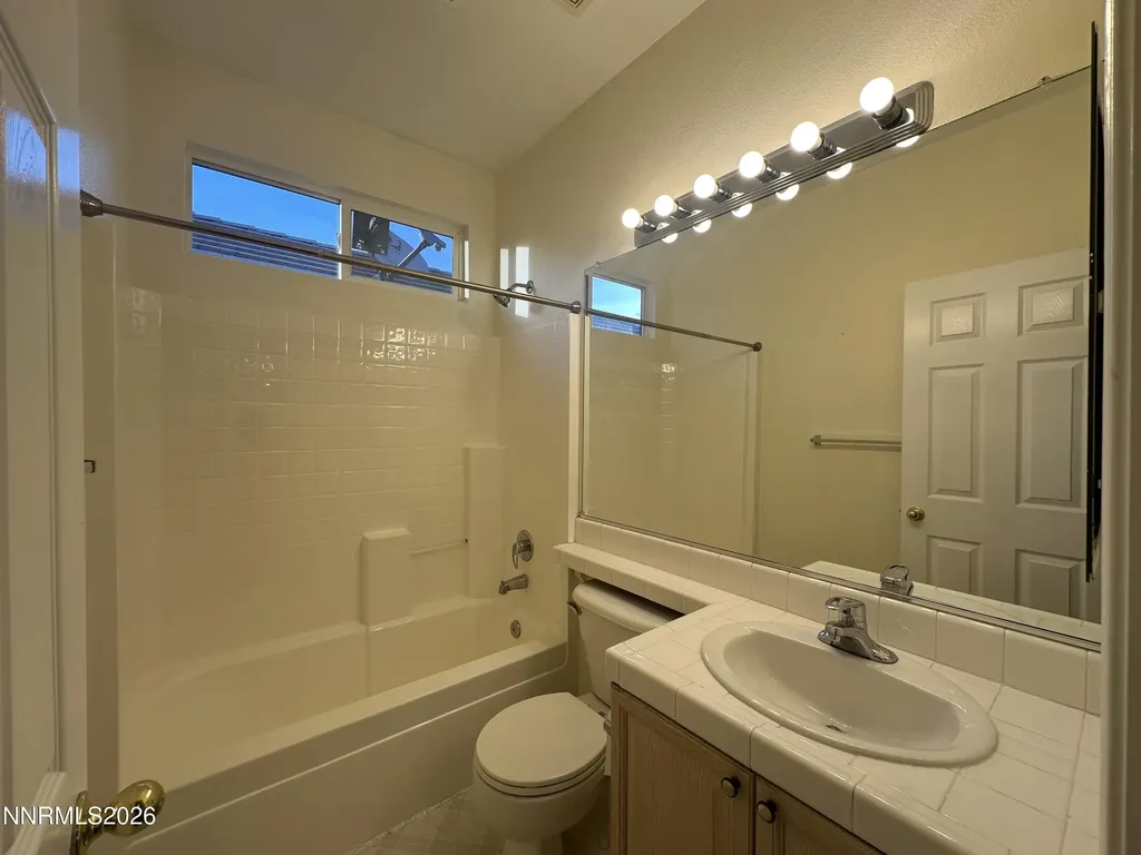 6227 Ingleston Sparks NV 89436