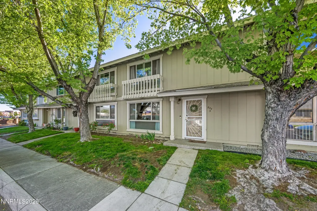 828 Woodglen Sparks NV 89434