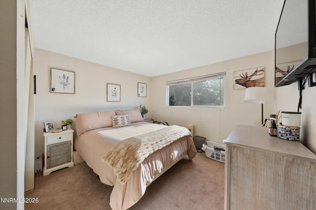 828 Woodglen Sparks NV 89434