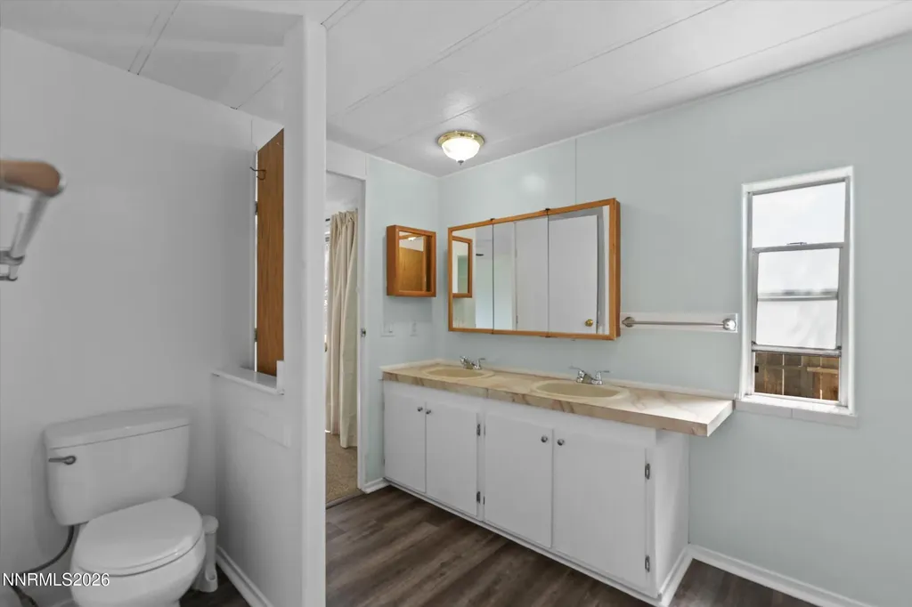 1077 Jewell Carson City NV 89701