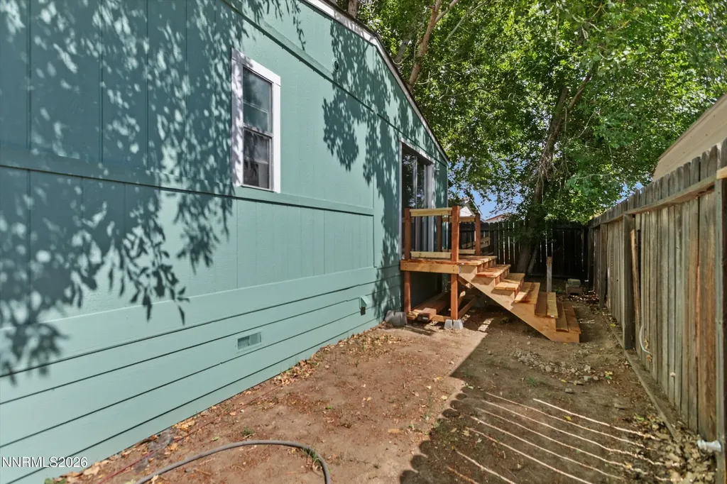 1077 Jewell Carson City NV 89701