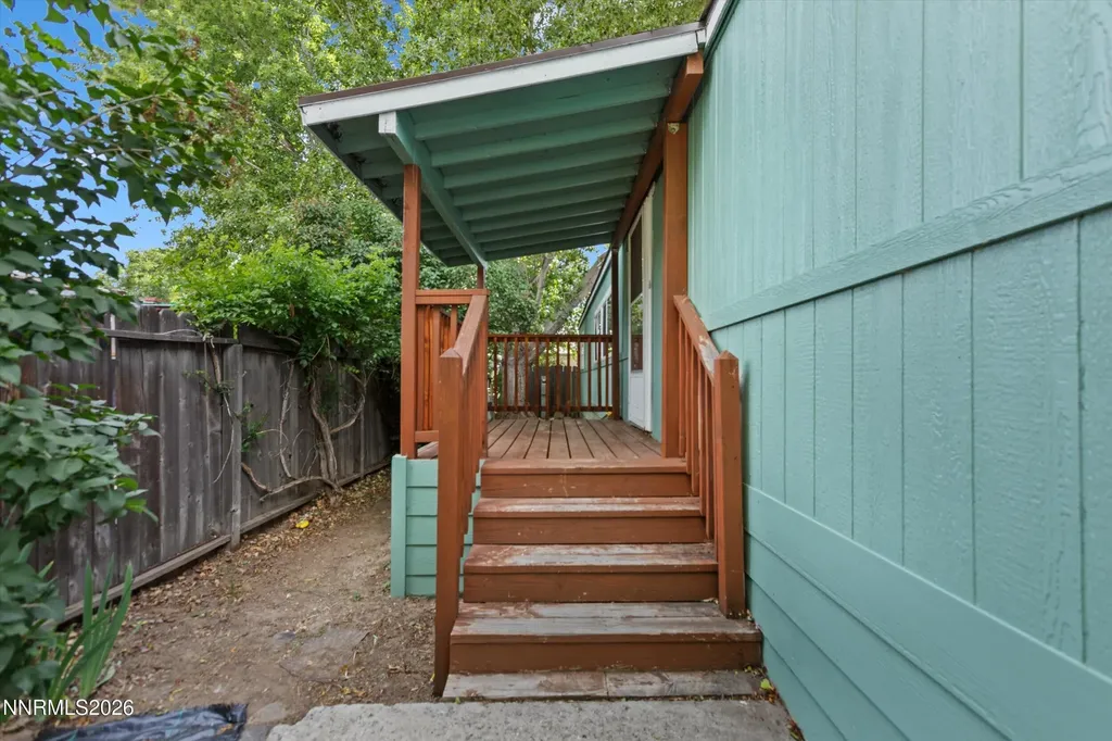1077 Jewell Carson City NV 89701