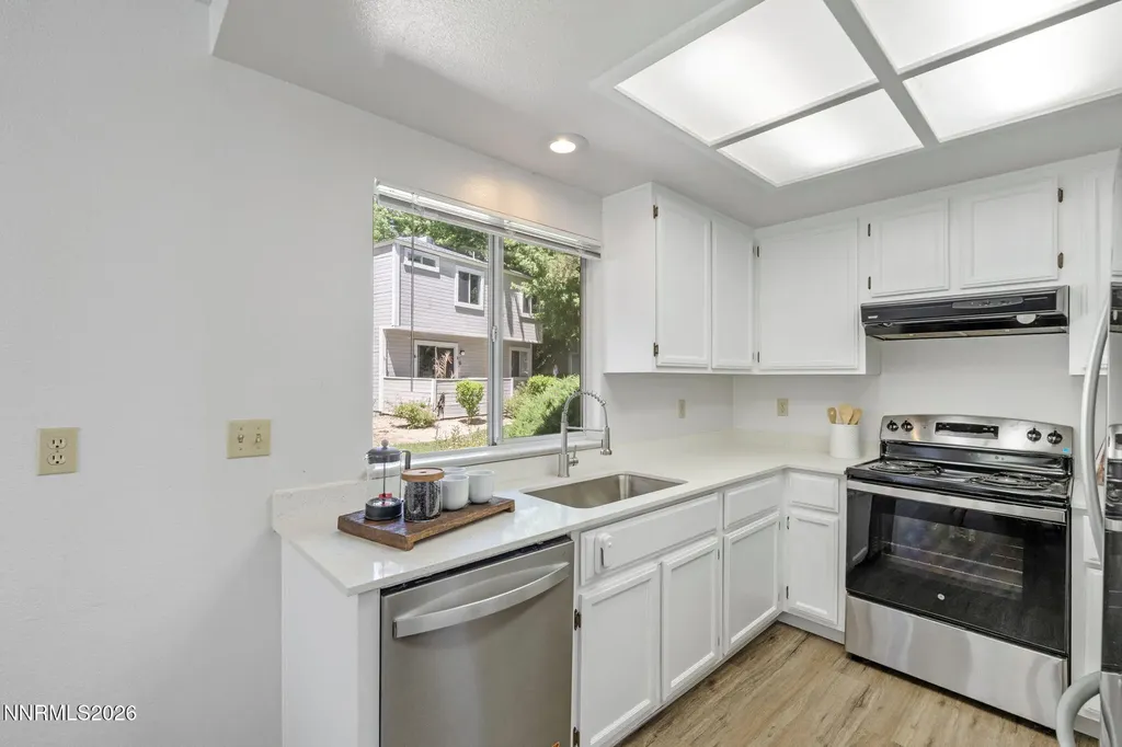7541 Lighthouse Reno NV 89511