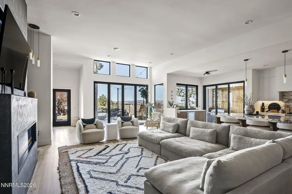 4425 Dant Reno NV 89509
