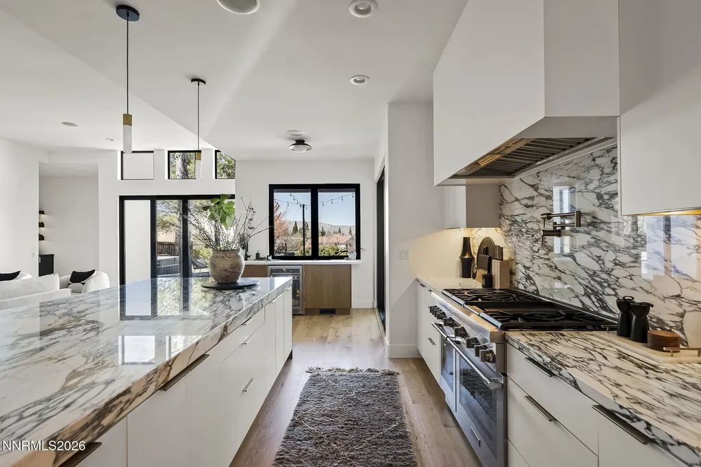 4425 Dant Reno NV 89509