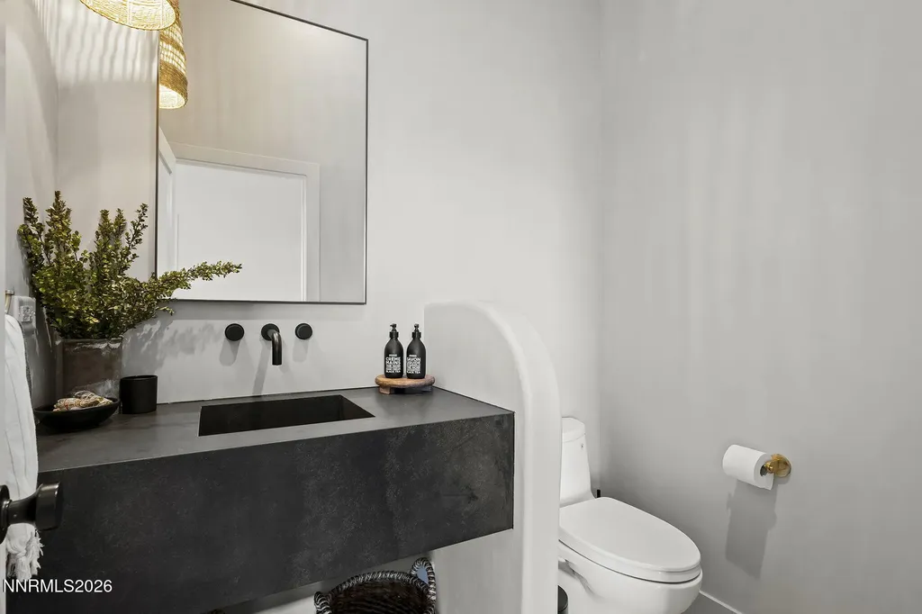 4425 Dant Reno NV 89509