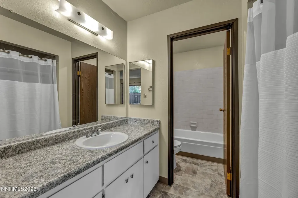 2450 Lymbery Reno NV 89509