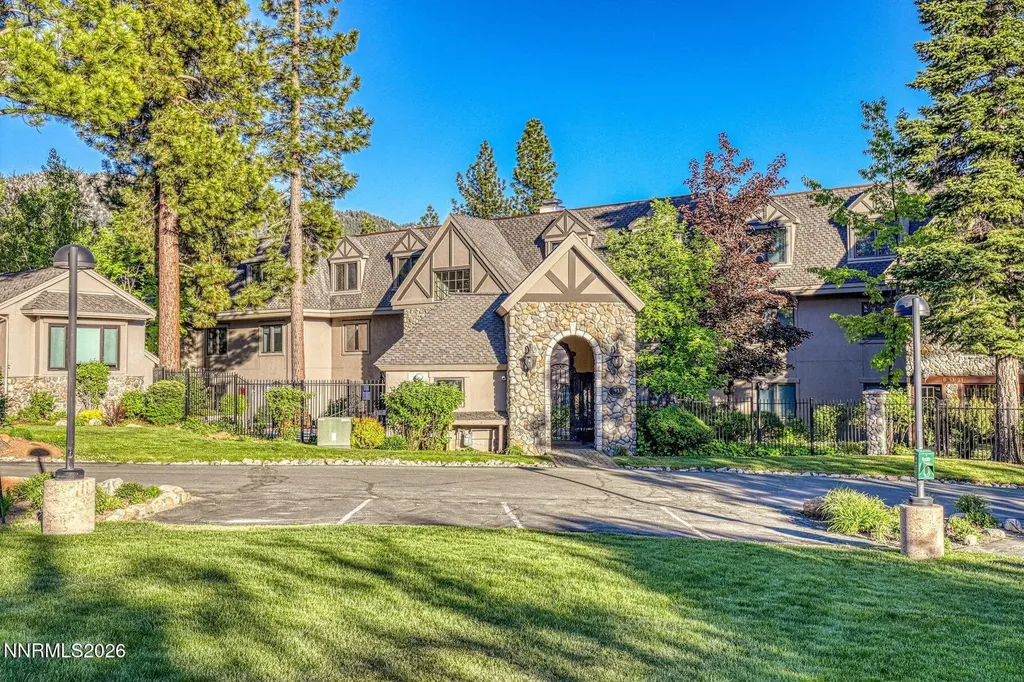 933 Northwood Incline Village NV 89451