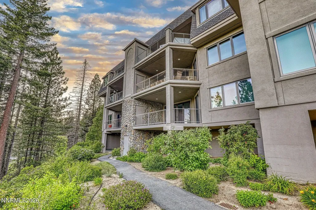 933 Northwood Incline Village NV 89451