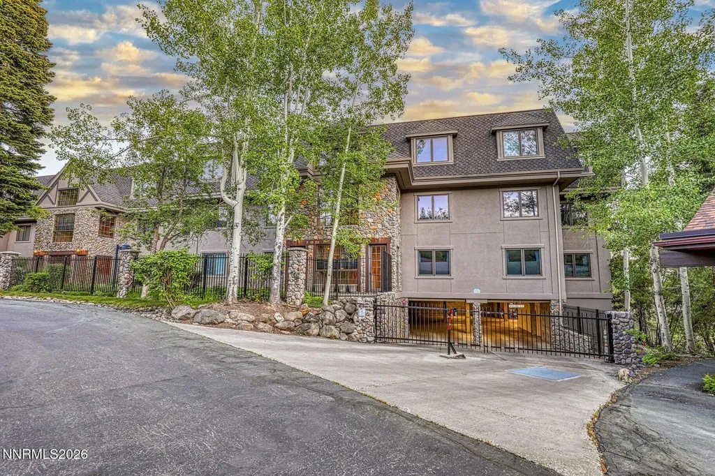 933 Northwood Incline Village NV 89451