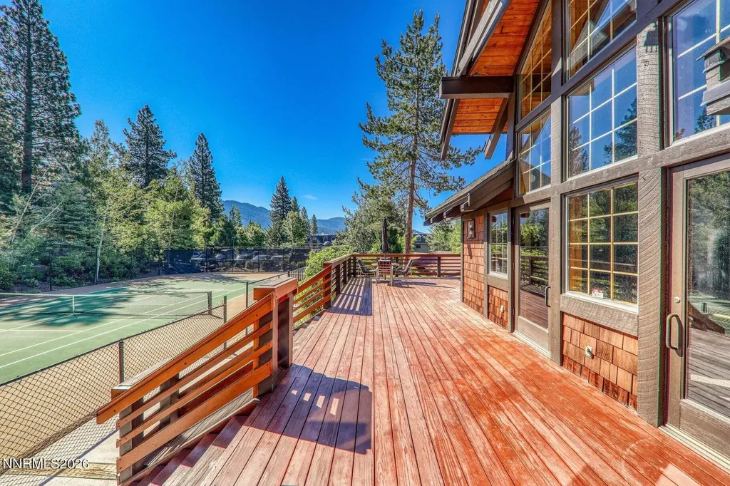 933 Northwood Incline Village NV 89451