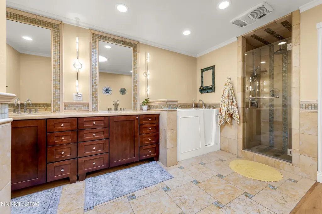 4825 Lakeridge Terrace W. Reno NV 89509