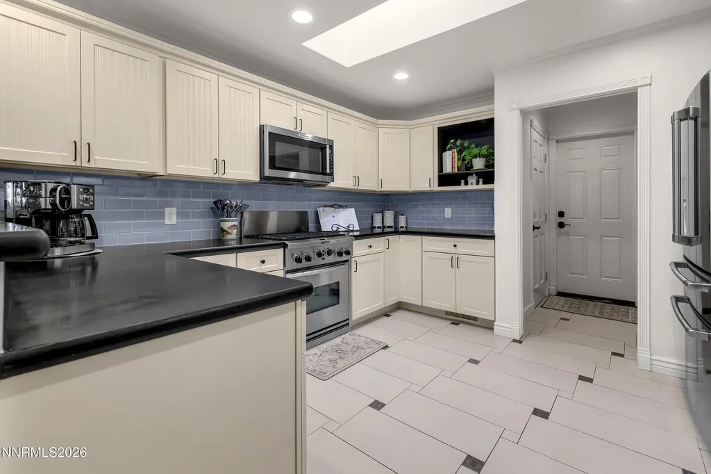 4825 Lakeridge Terrace W. Reno NV 89509
