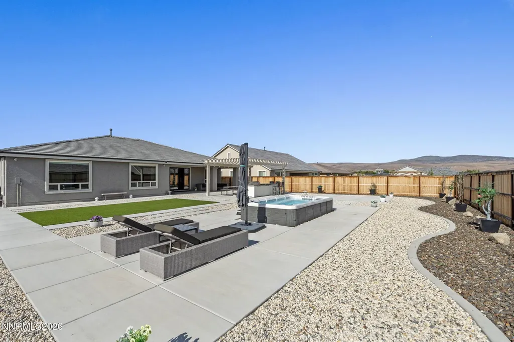 1018 Carico Valley Sparks NV 89441