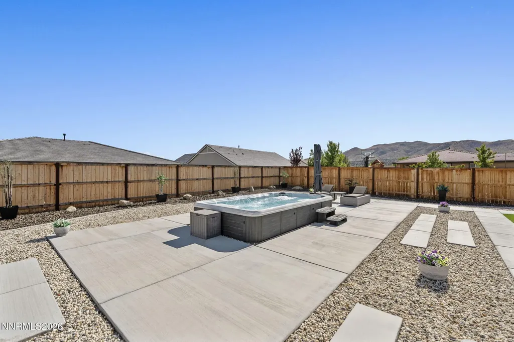 1018 Carico Valley Sparks NV 89441