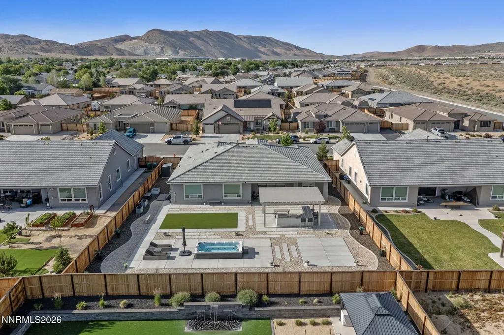 1018 Carico Valley Sparks NV 89441