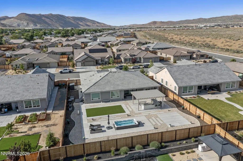 1018 Carico Valley Sparks NV 89441