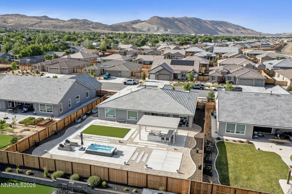 1018 Carico Valley Sparks NV 89441