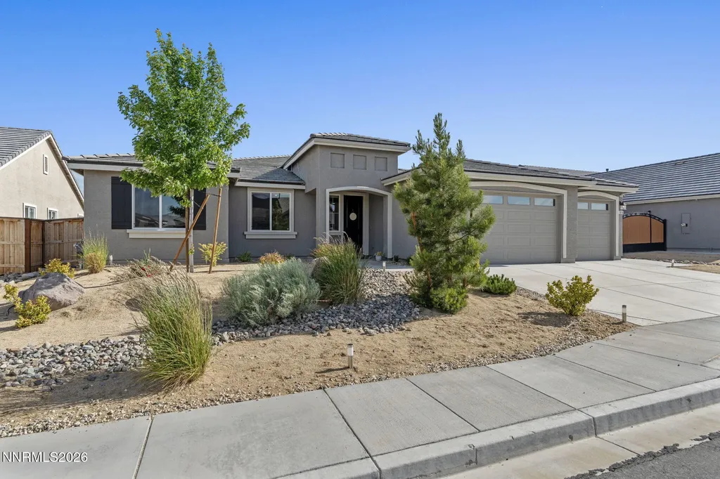 1018 Carico Valley Sparks NV 89441