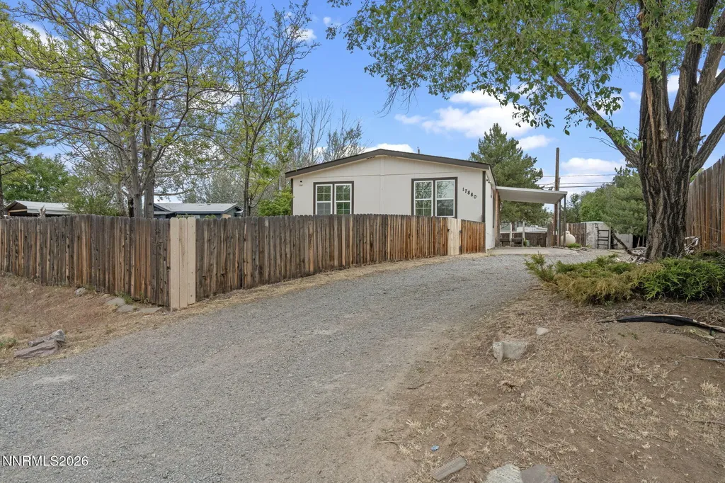 17880 Blackbird Reno NV 89508