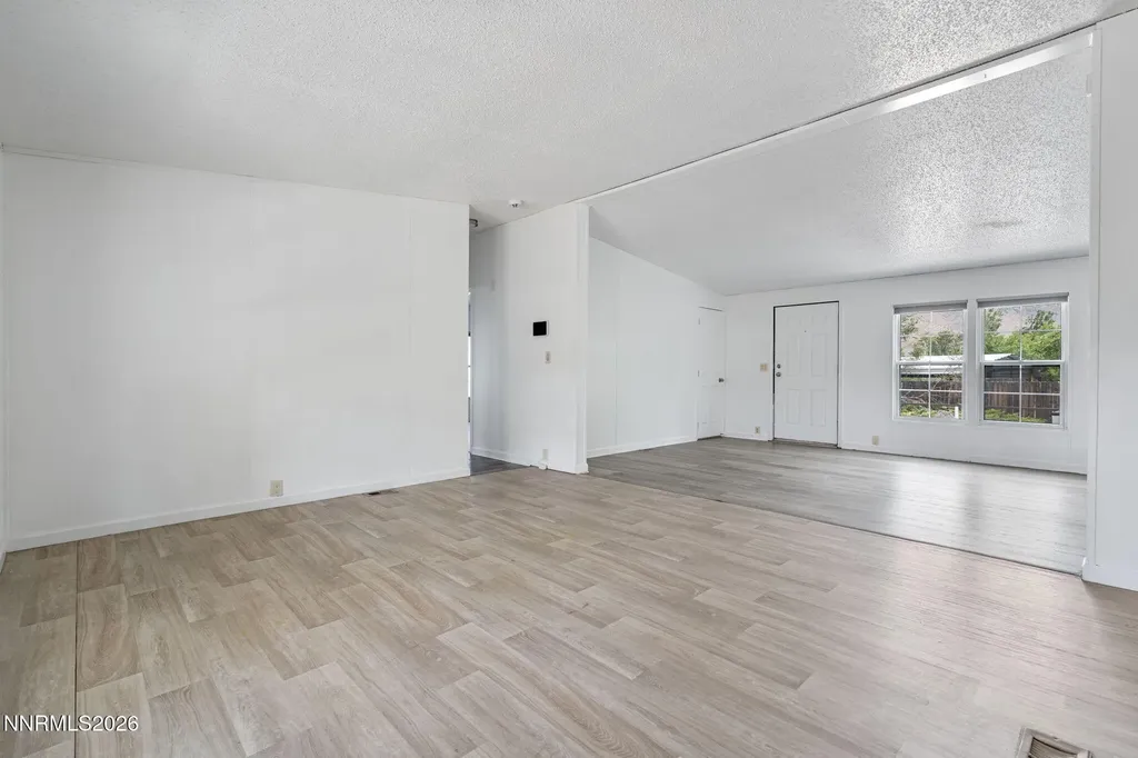 17880 Blackbird Reno NV 89508