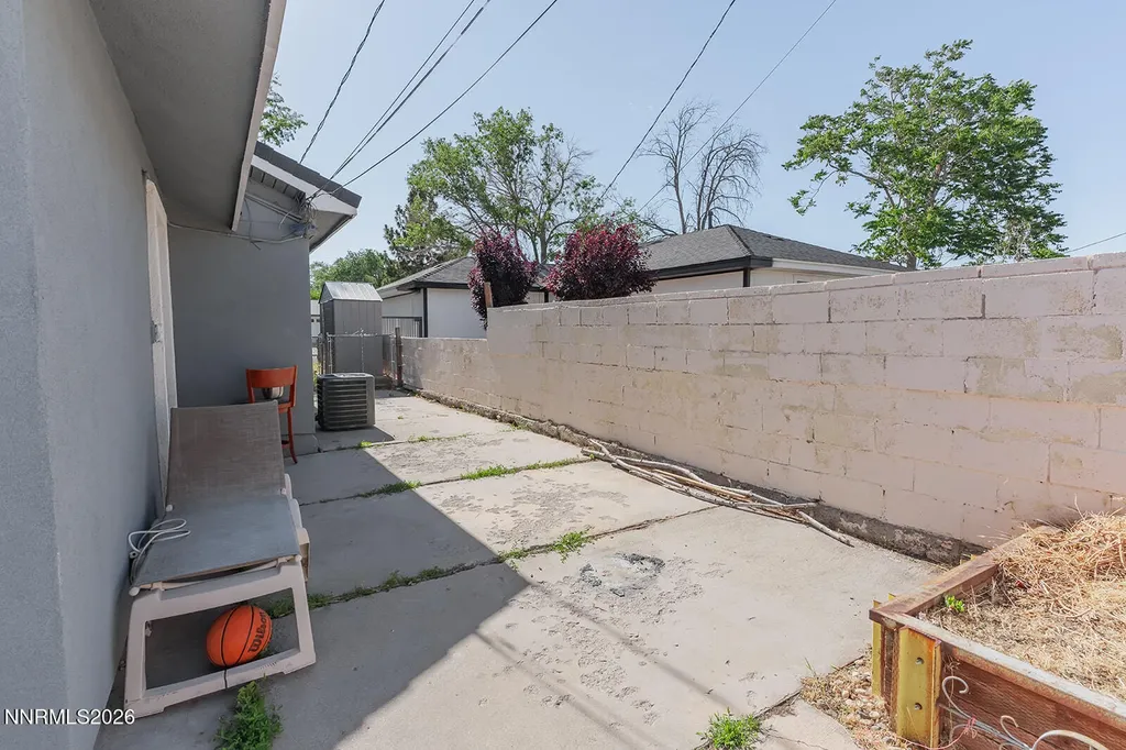 1401 Bresson Reno NV 89502