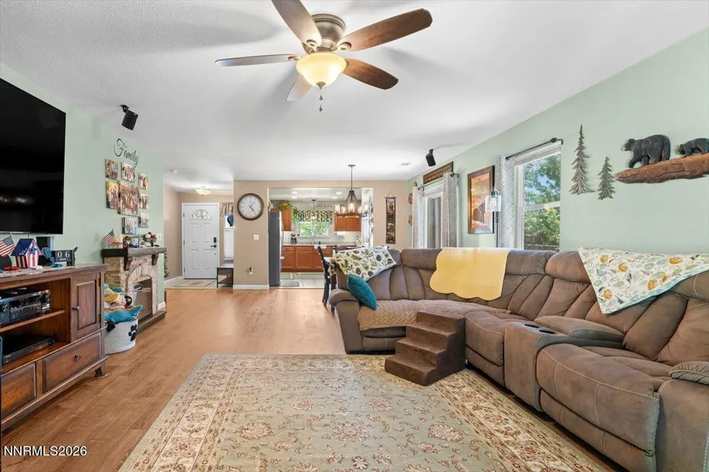 1231 Chara Spanish Springs NV 89441